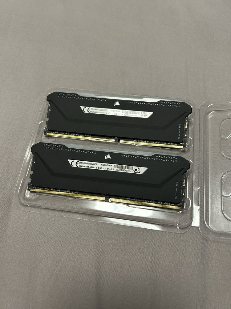 RAM памет Corsair Vengeance PRO rgb 16GB (2x8) DDR4 3600Mhz