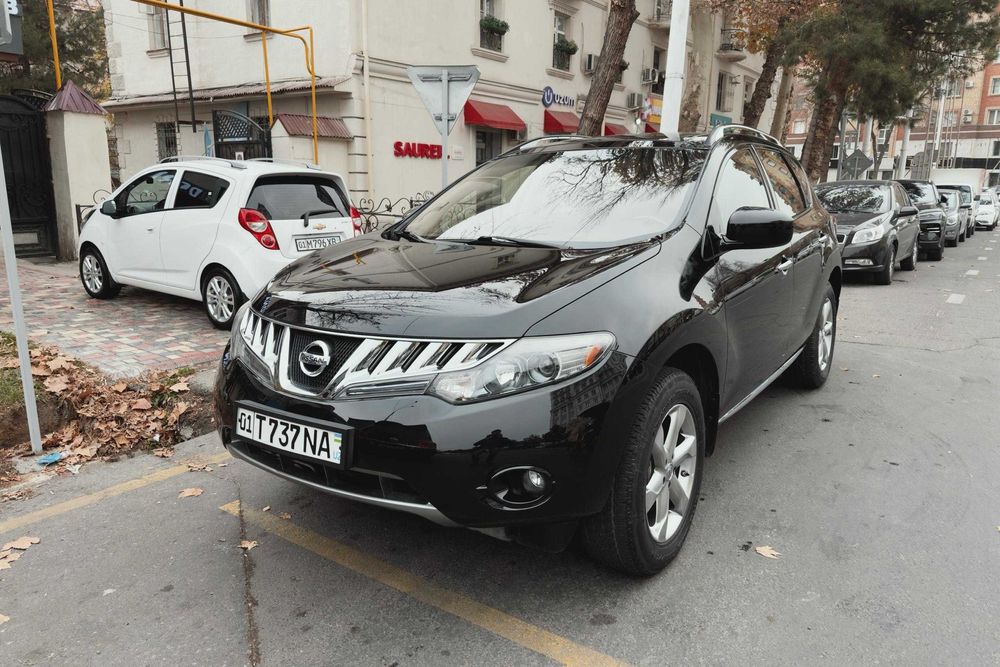 Продается автомобиль Nissan Murano