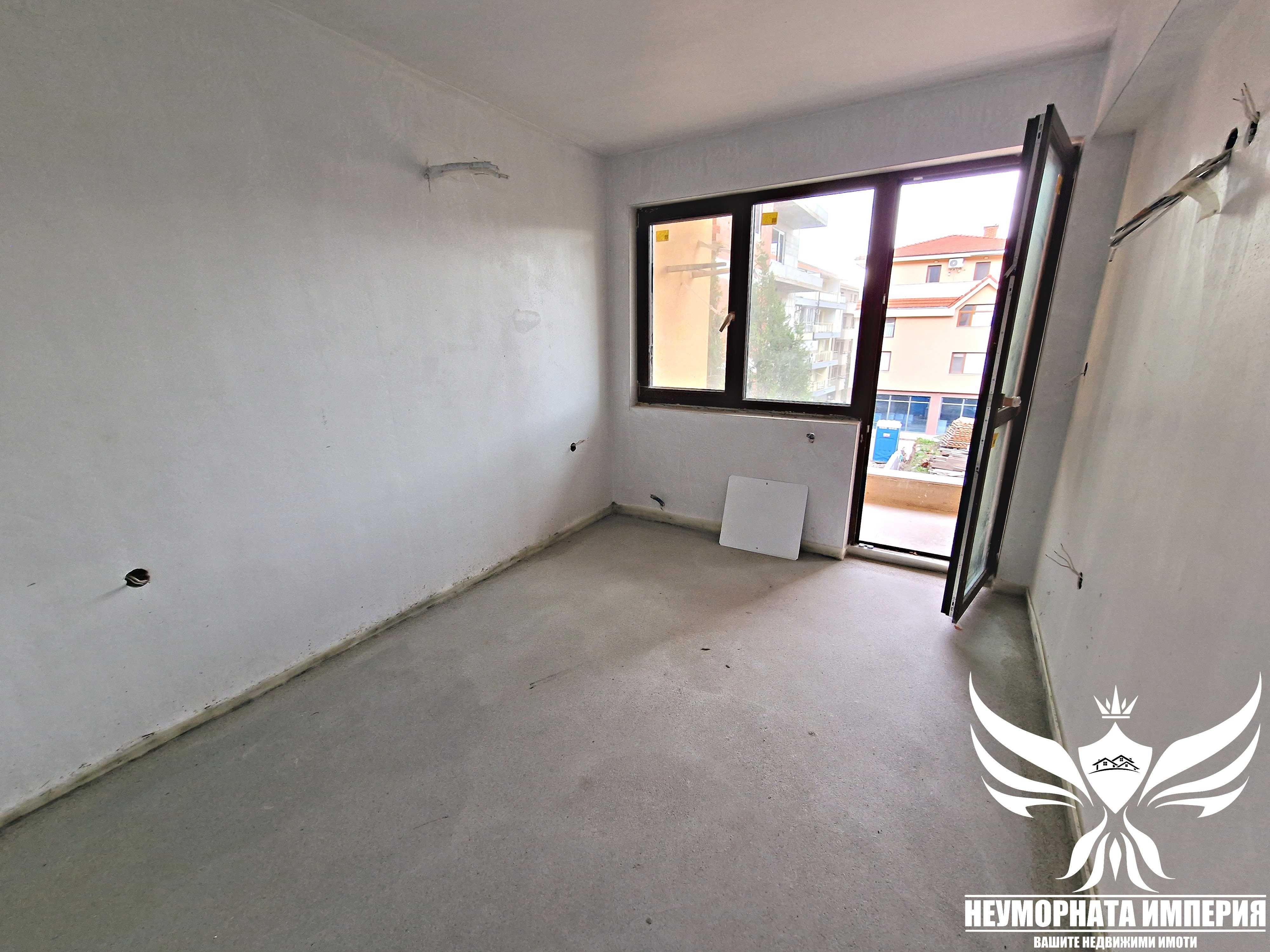 Продавам нов тристаен 88кв. ет. 1 в гр.Асеновград, кв.Стадиона