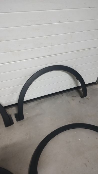 Bandou , bandouri dreapta și stânga spate fata Renault arkana