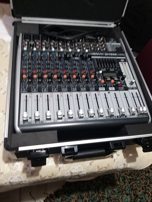Mixer Behringer nou