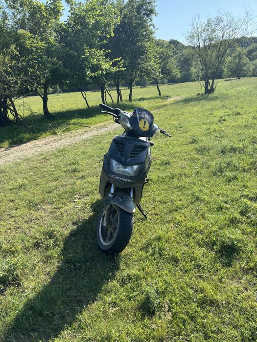 Dezmembrez scuter explorer sau il dau si intreg