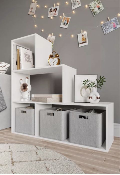 Продам стеллаж в отличном состоянии, женскую одежду и обувь