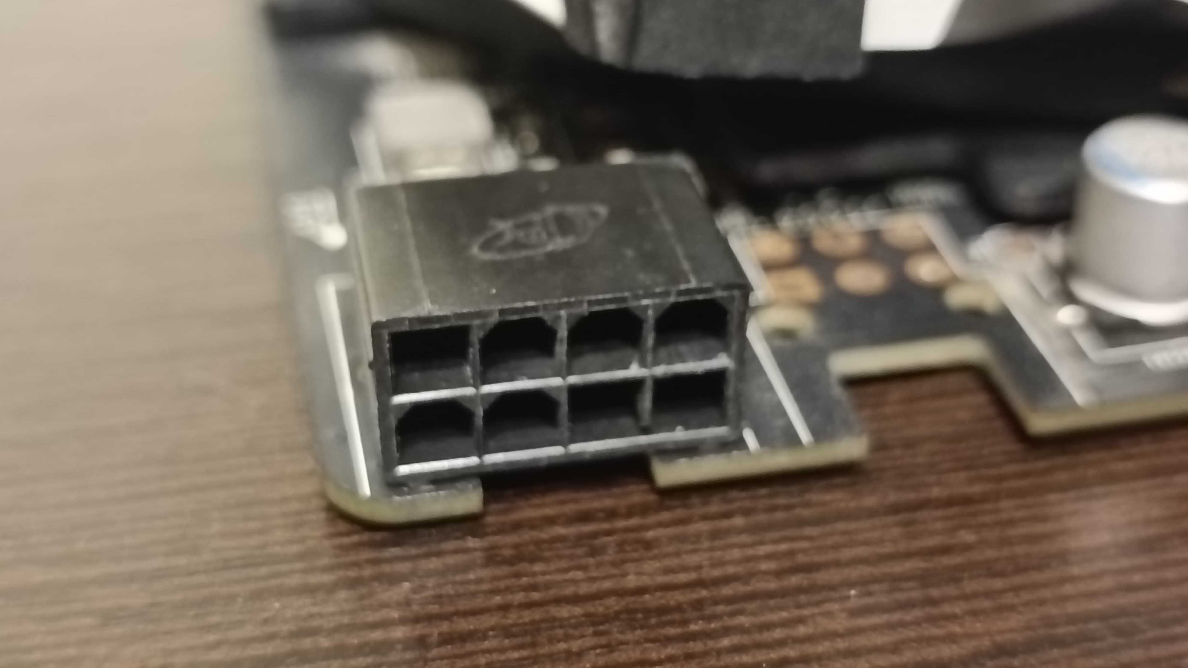 GeForce GTX 1070 ARMOR 8G OC