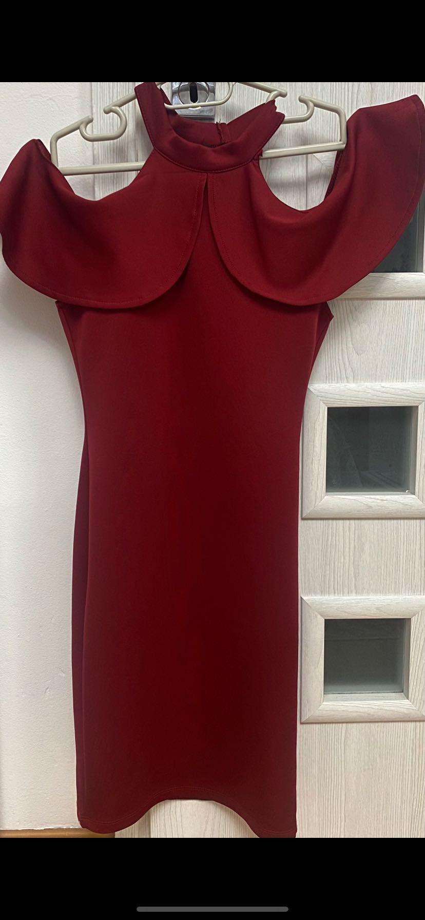 Официална червена рокля