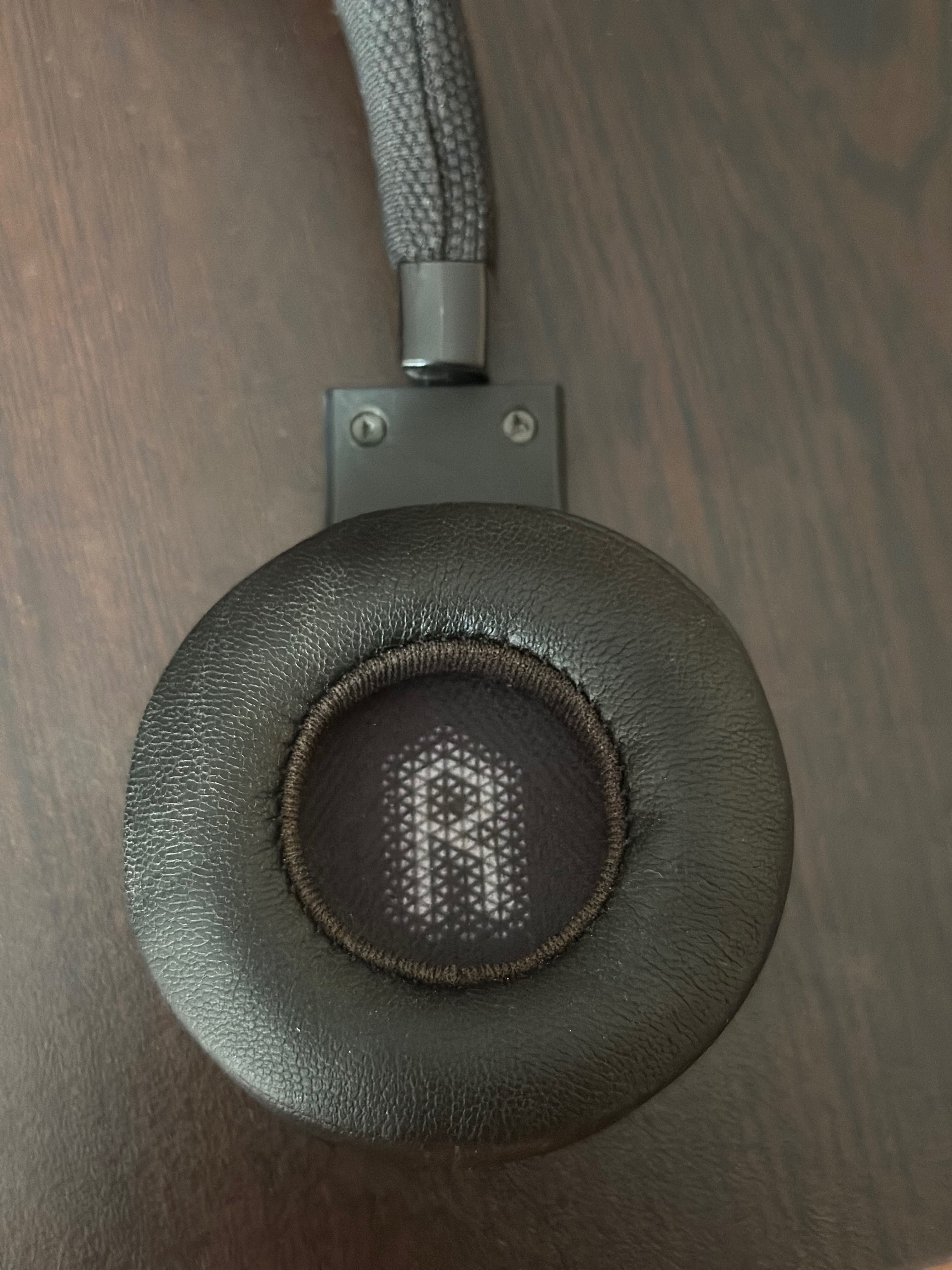 Безжични слушалки JBL E45BT
