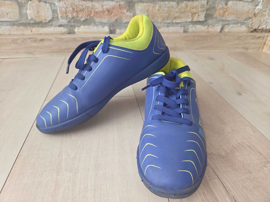 Обувки за зала 38