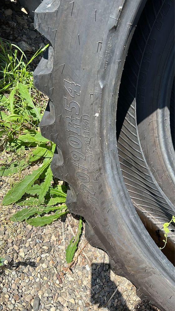 Anvelopa 320/90R54