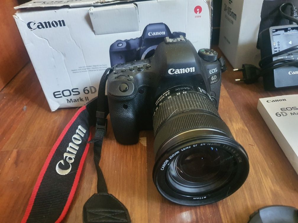 Canon EOS 6D Mark II+obiectiv 24-105mm