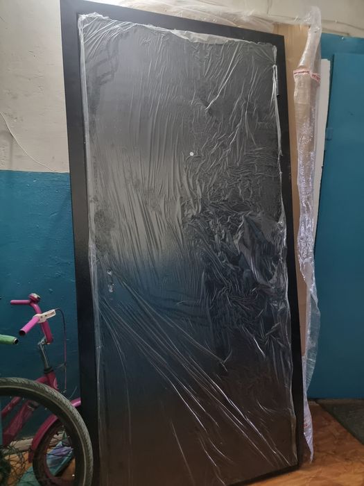 Двер железный , новый,  срочно