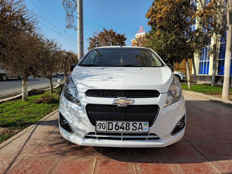 Spark avtomoshinasi sotiladi