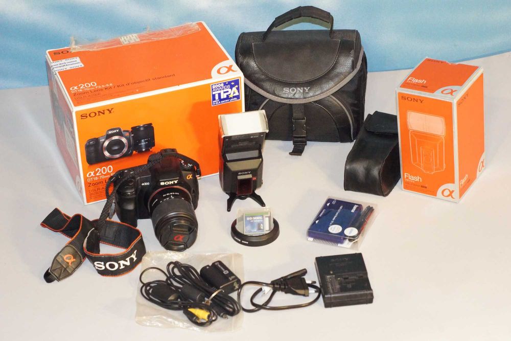Sony а200. А-mout със светкавица HVL F36-AM