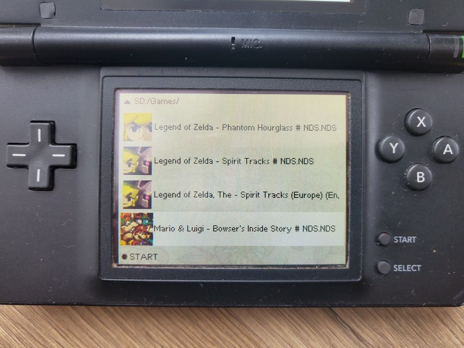 Nintendo DS Lite + 214 Игри