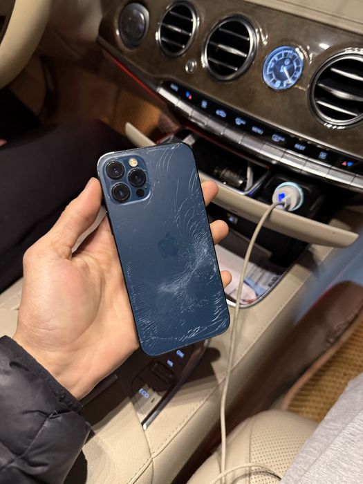 Продам IPhone 12 pro 128 gb