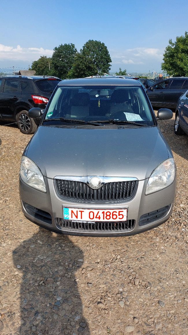 Vând Skoda Fabia motor 1,2 benzina