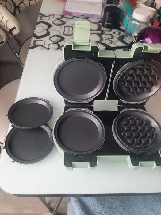 Мини гофретник за палачинки или гофрети