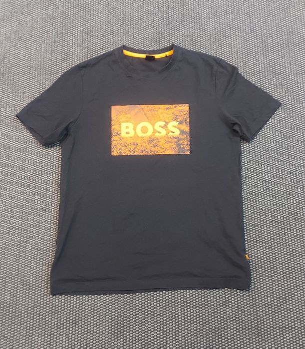 Boss тениска M/L размер