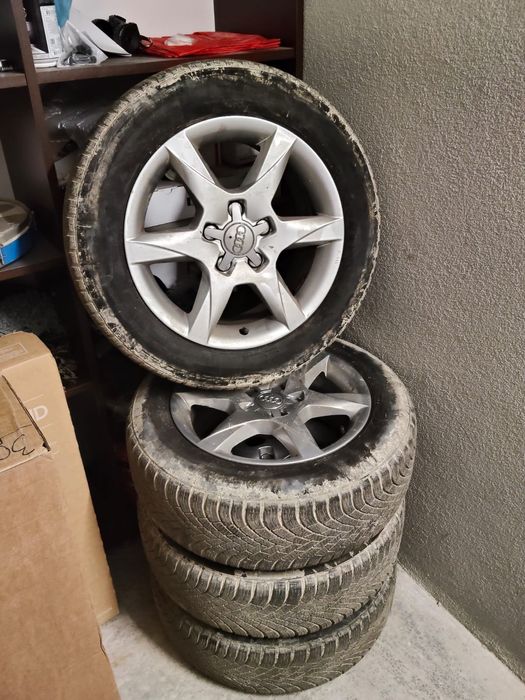 Vând 4 roți cu tot cu anvelope