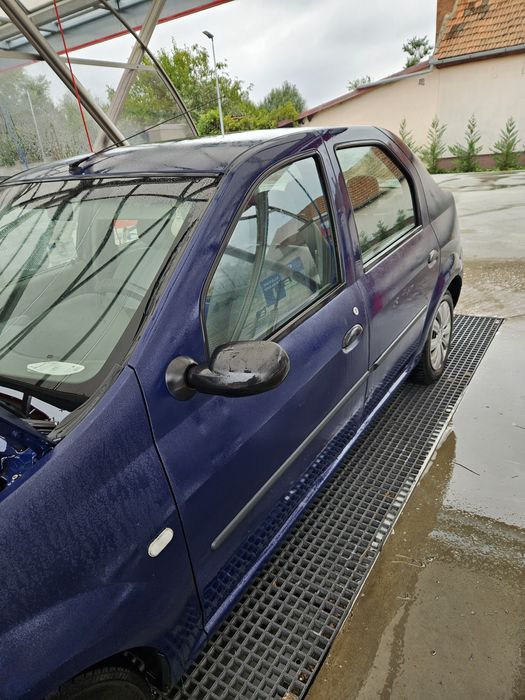 Vând Dacia Logan 2006