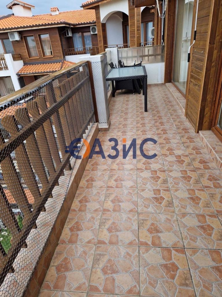 Продава се Четиристаен апартамент в Свети Влас - 160 кв.м за 1863 €/кв.м - Снимка #2