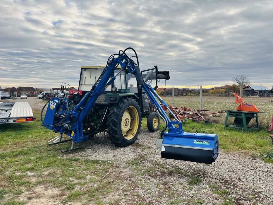 Tocator de resturi vegetale hidraulic cu brat extensibil, 2 pompe