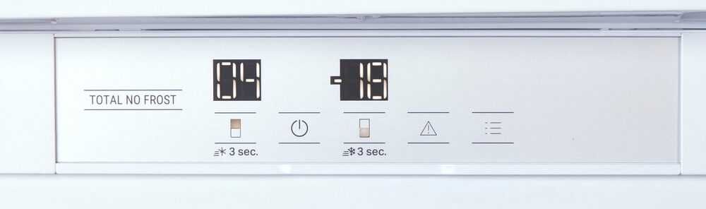 Хладилник с фризер за вграждане BAUKNECHT KGITN 18F4 M