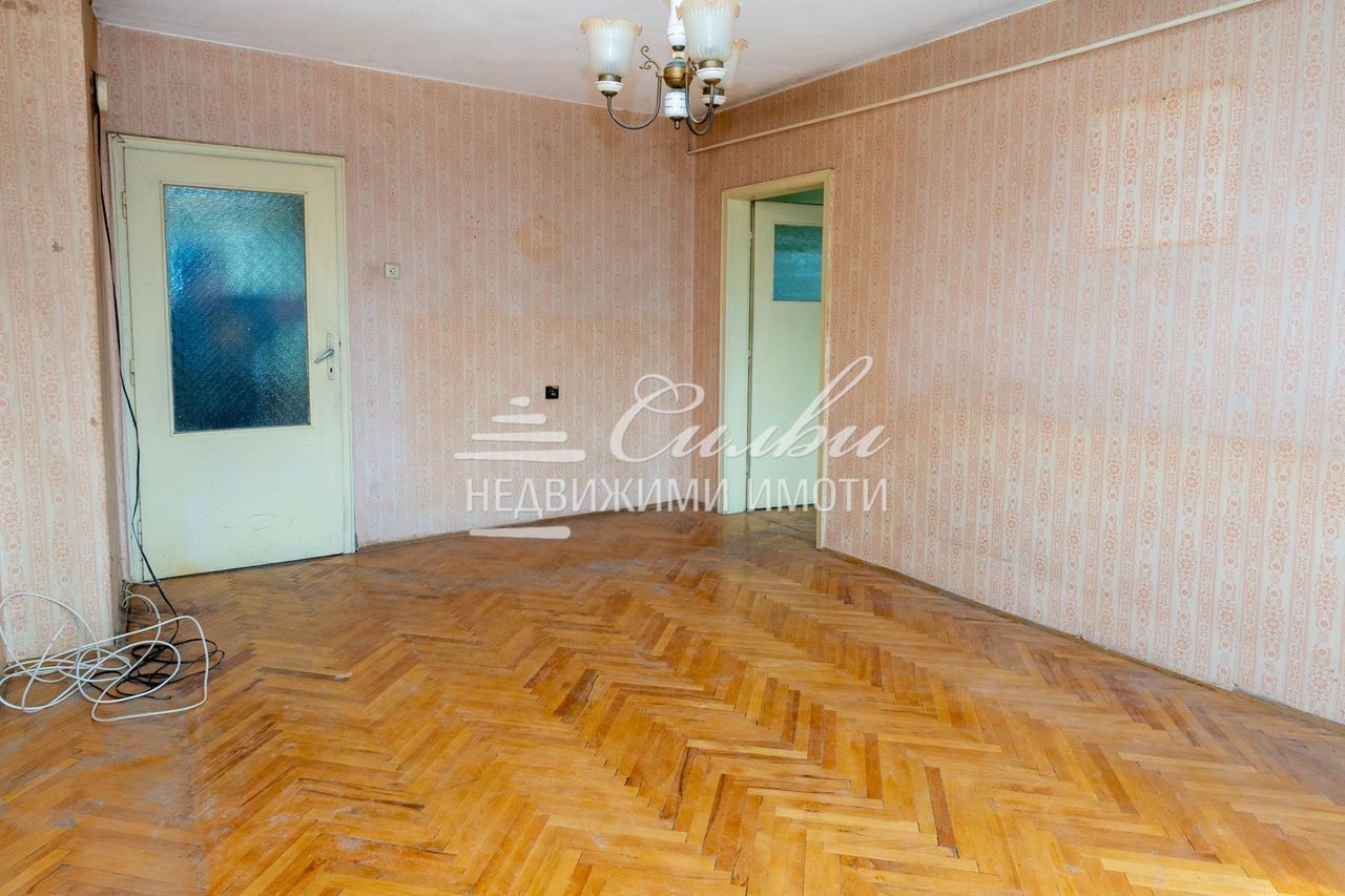 Продава се Тристаен апартамент в Шумен, Тракия - 78 кв.м за 915 €/кв.м - Снимка #1