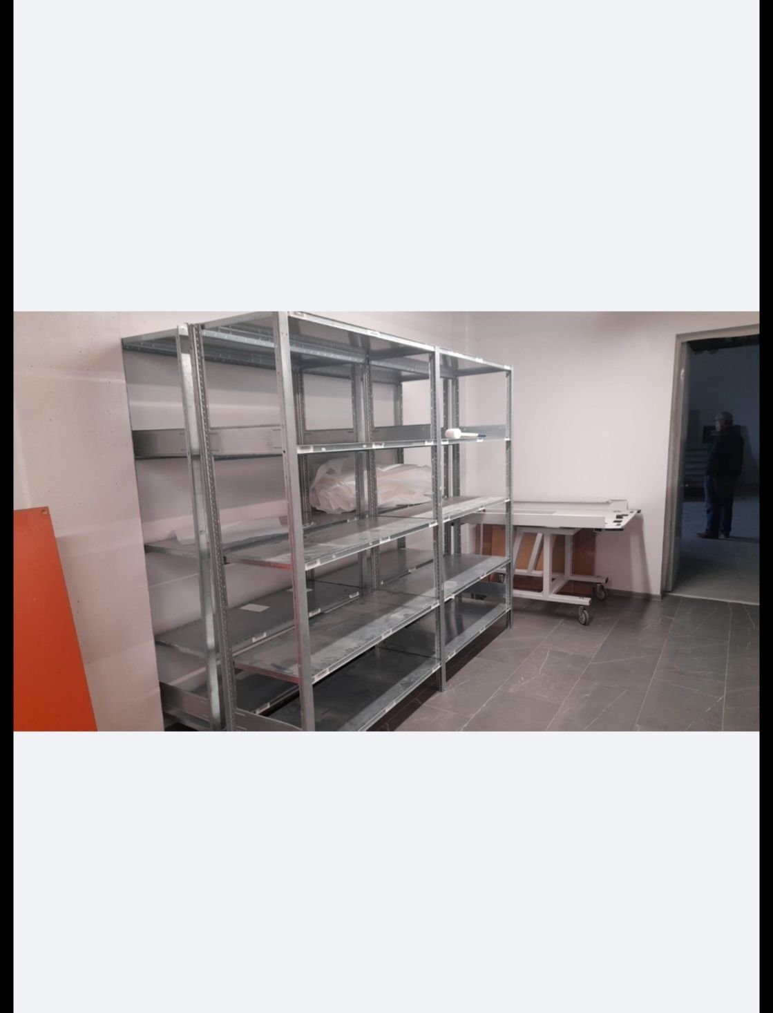 Rafturi zincate pentru depozitare o999