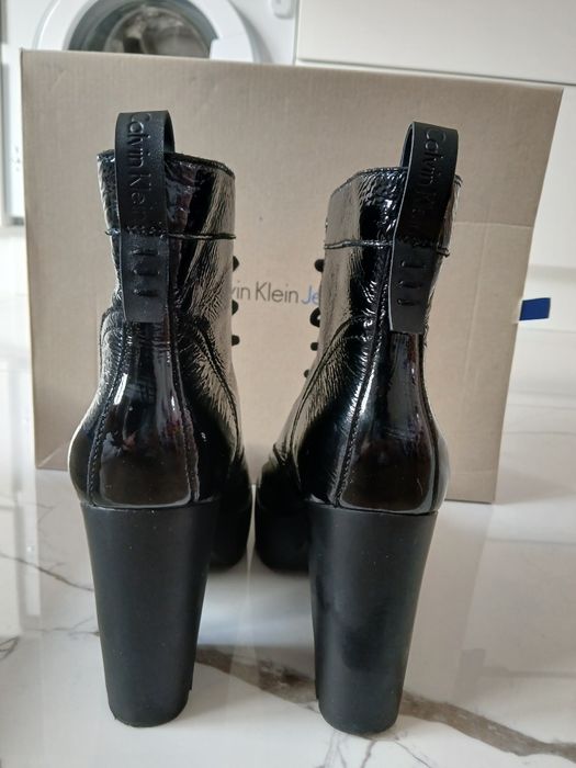 Боти Calvin Klein