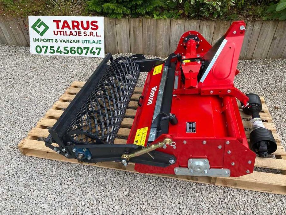 Tractoare compacte si atasamente agricole