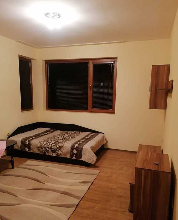 Дава се под наем Едностаен апартамент в Бургас, Меден рудник - зона А - 52 кв.м за 71.4 € - Снимка #1