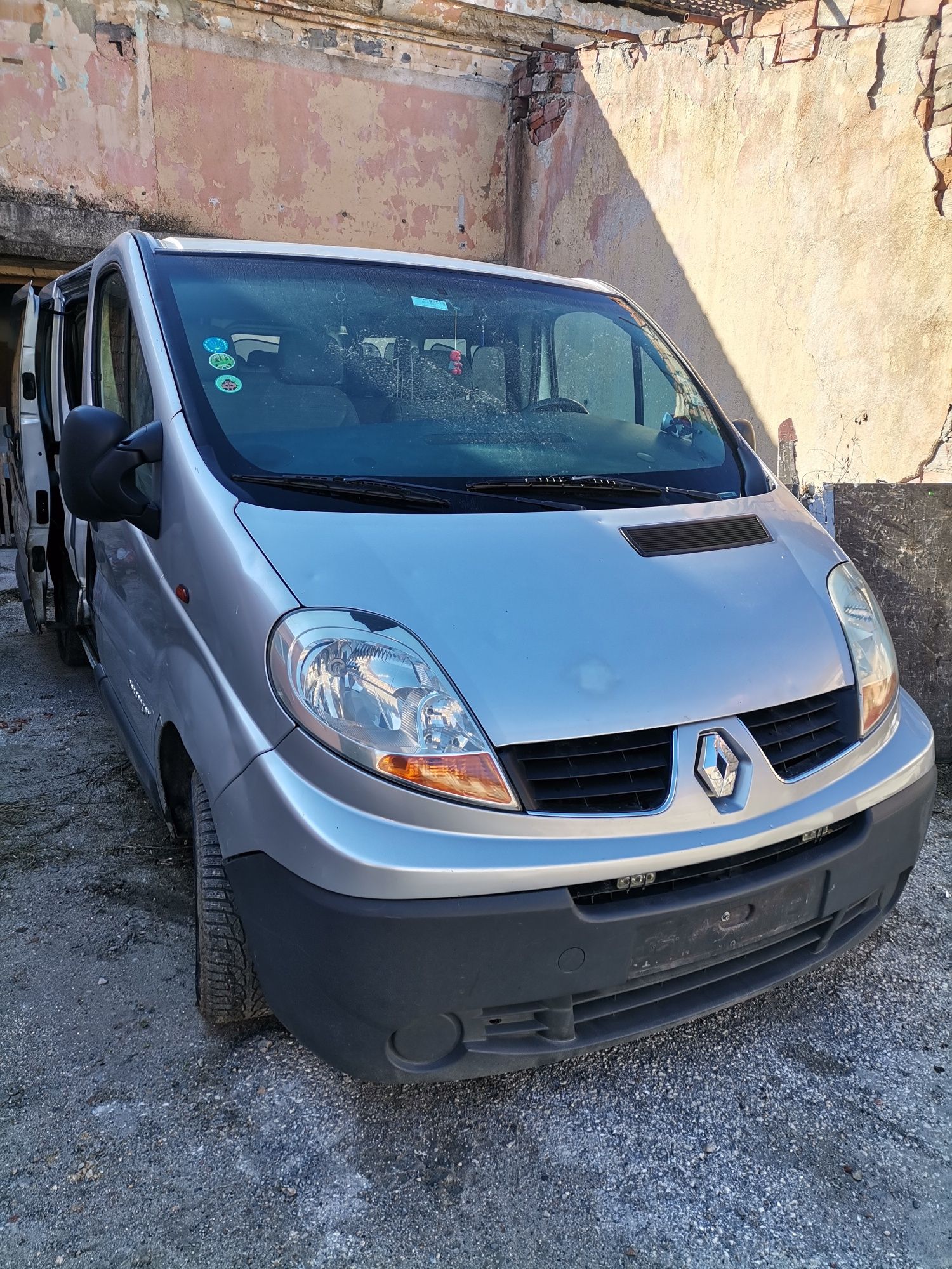 Renault trafic Рено Трафик 1.9 На части