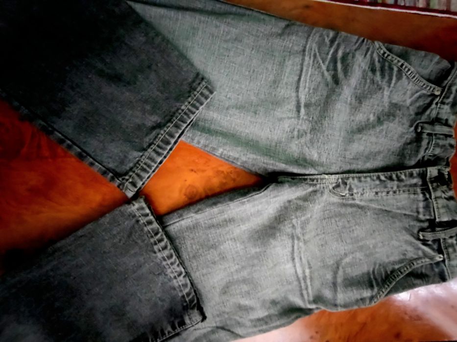 BLUGI originali Dolce &Gabbana.Pentru băieți de 11-12 ani!Noi!