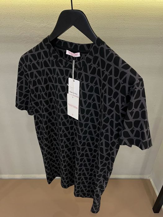 Мъжки тениски различни модели