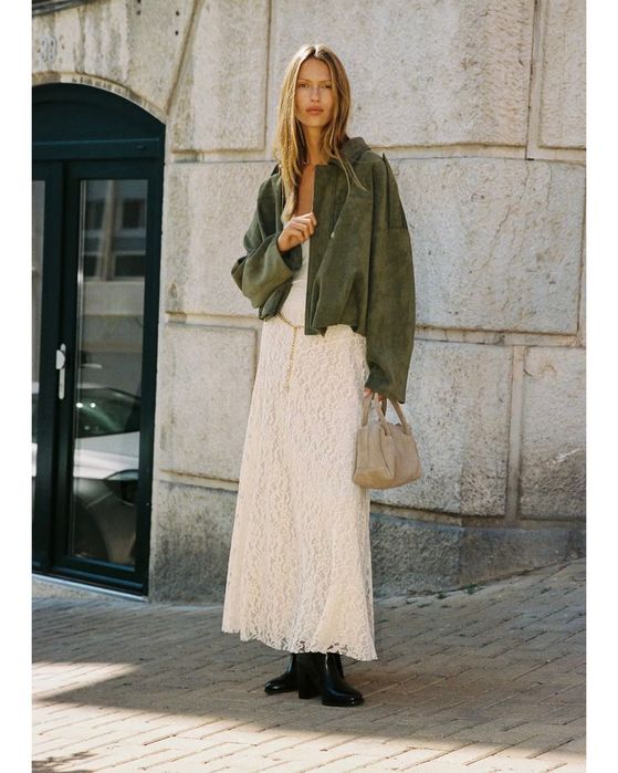 Дамско бомбър яке с ефект от велур ZARA