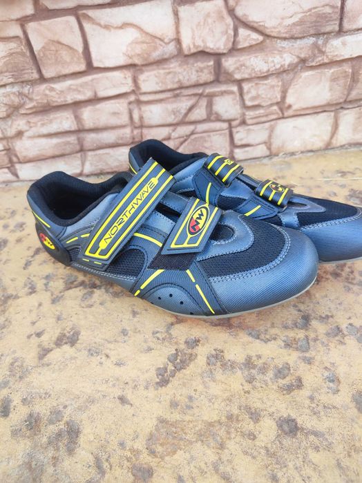 Шосейни и планински шпайкове за колоездене