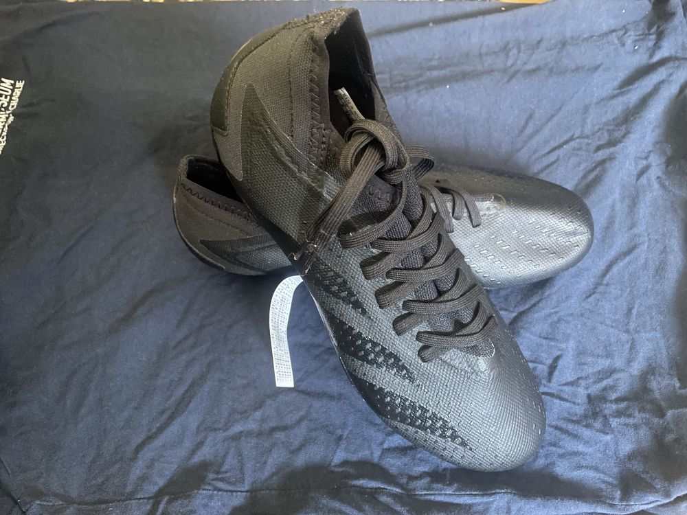 Бутонки Adidas Predator