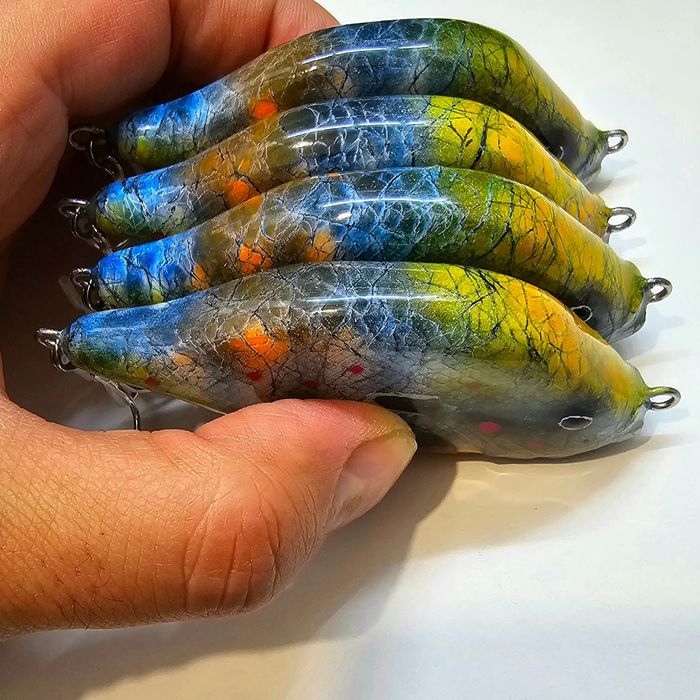 Ръчно изработен джърк модел Bilbo ,цвят /слънчевка/за риболов на щуки