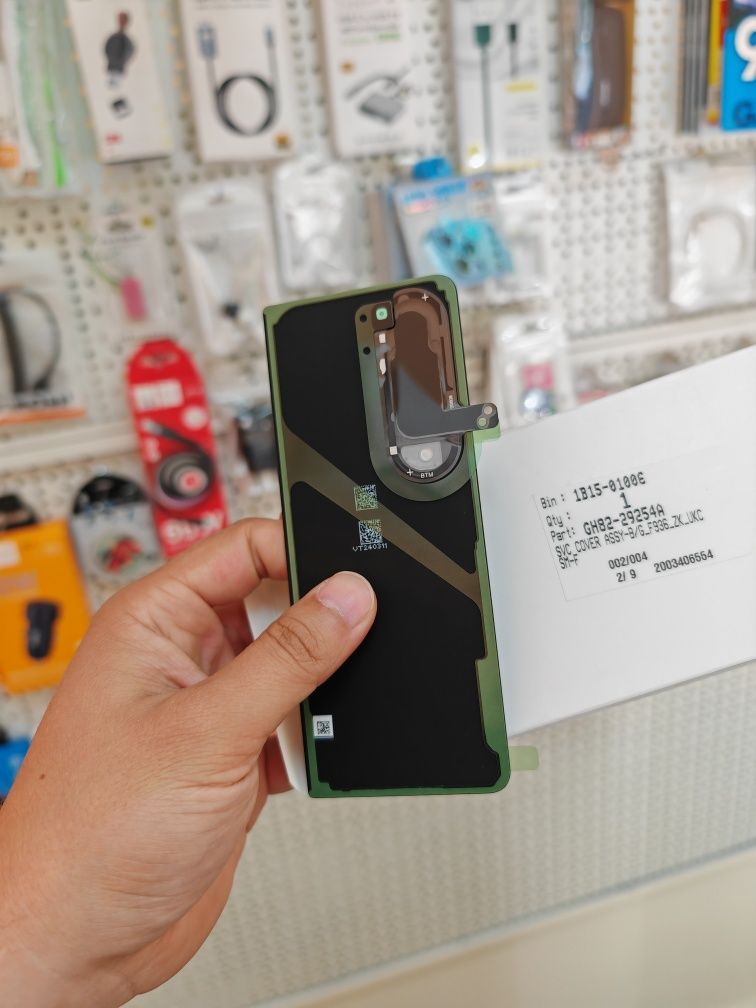 Оригинал нов заден капак за Samsung Galaxy Z Fold 4 5G Черен