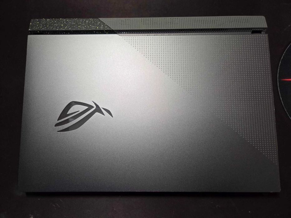 Asus Rog Strix G713