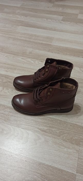 Ghete noi din piele pt barbati