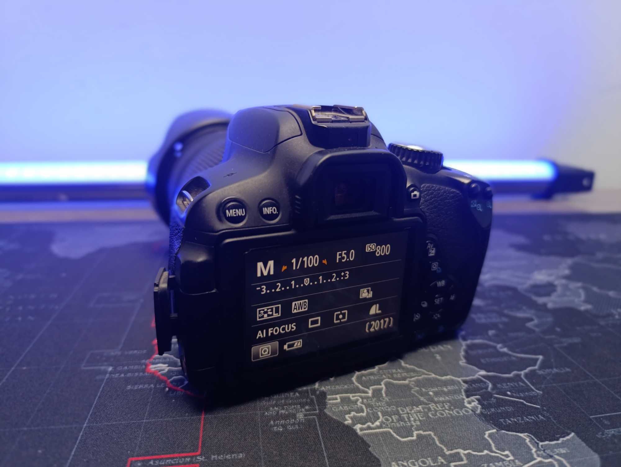 Canon Foto Video aparat zo'r holati qo'shimchalari bilan arzon narxda