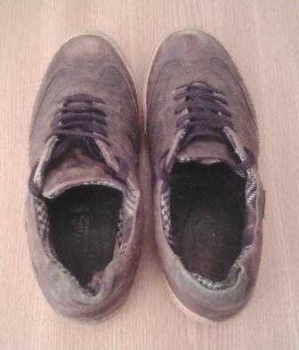 Adidași din piele mărimea 40