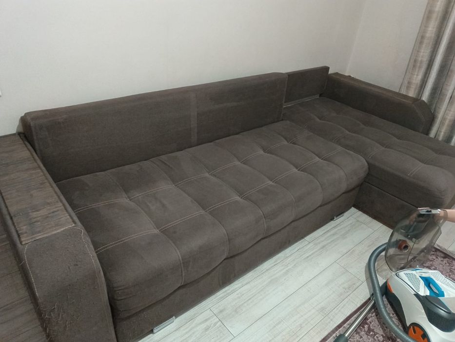 Продам диван в хорошем состоянии