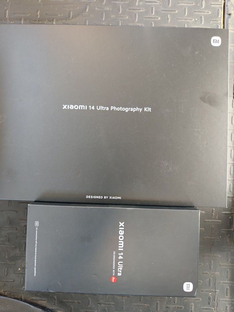 Xiaomi 14 Ultra/12-512/,перфектен,комплект,гаранция+фото кит.