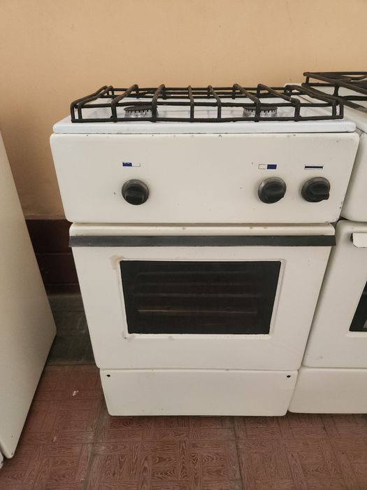 Газовая плита двух