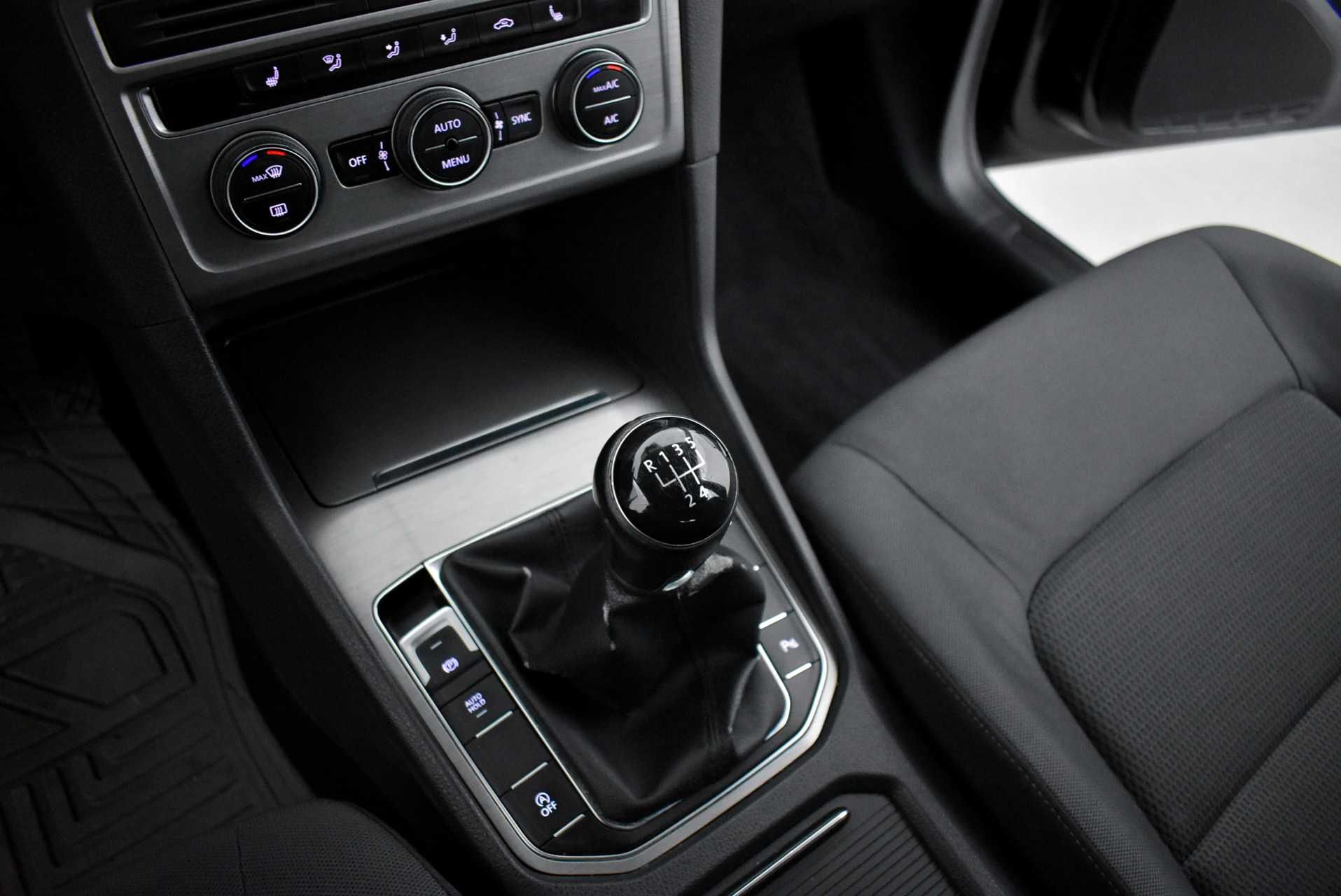 Volkswagen Golf Sportsvan - Дистроник