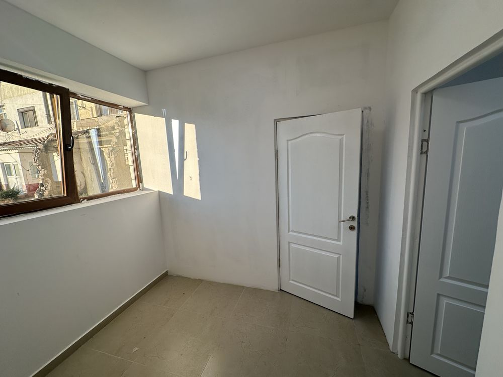 Spatiu comercial utracentral in Oras Racari !