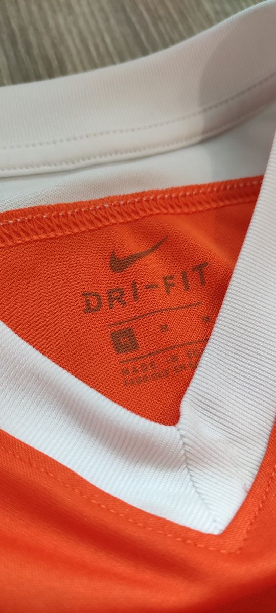 Nike M size Мъжка спортна фланелка