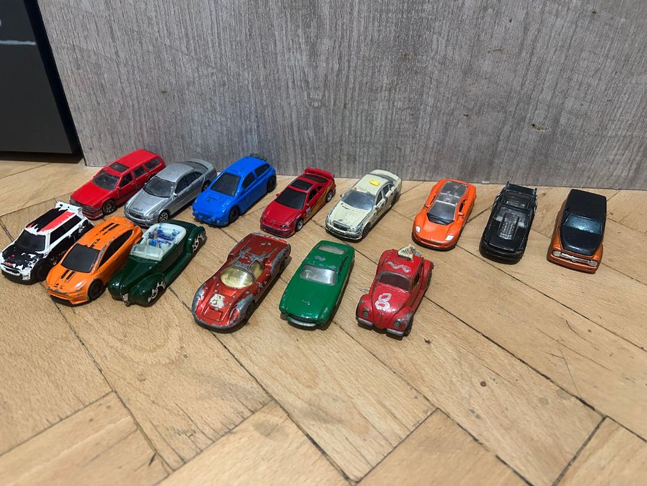 Hot wheels matchbox колички